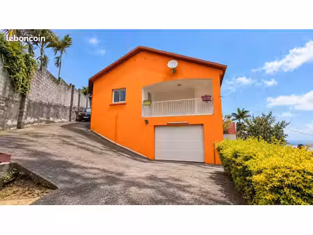 villa 4 pièces 85 m²