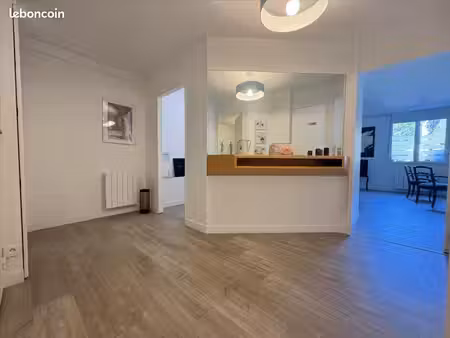 local 64 m²