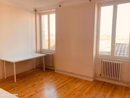 bureaux fermés lumineux à louer