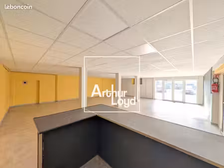 local 263 m² bavans