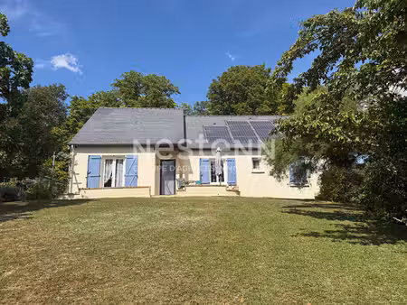 vente jolie maison de 106.27 m² avec 4 chambres  sous-sol complet et jardin arboré à dissa