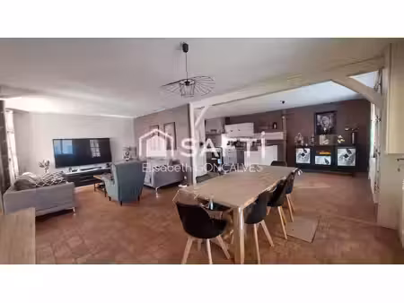 superbe longère rénovée de 251m² avec piscine
