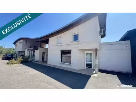 murs commerciaux 131 m² saint-donat-sur-l'herbasse