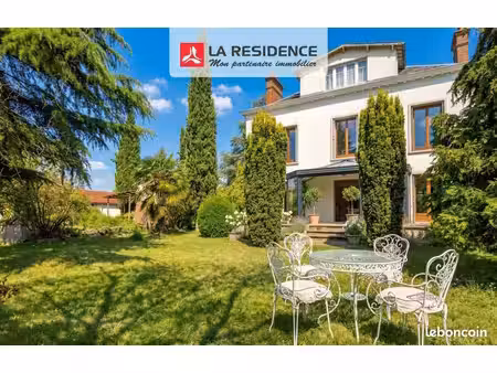 maison de 9 pièces