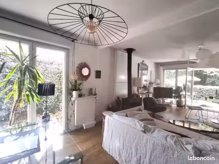 villa 4 pièces 93 m²