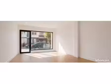 murs commerciaux – libre - 26.3m² - palais de justice