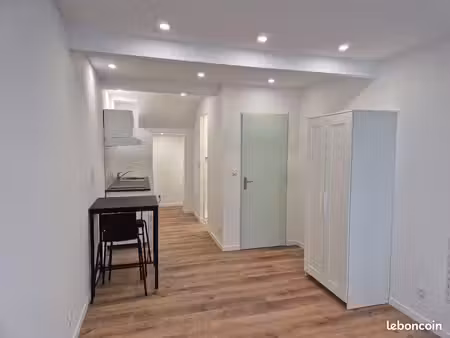 studio 25 m² non meublé en rdc - libre de suite