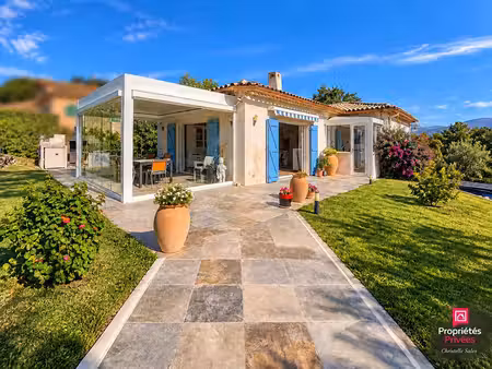 maison 4 pièce(s) plain-pied 130 m2 avec pergola bioclimatique fermé proche autoroute