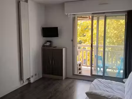 arcachon centre - studio meublé - balcon sud - cave