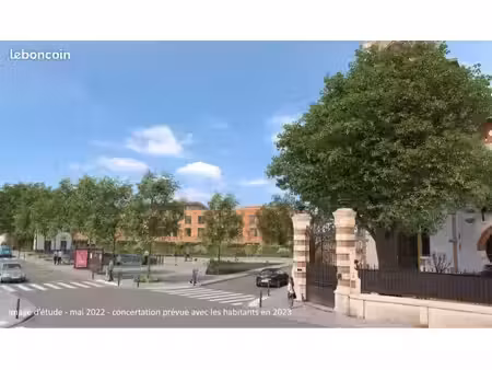 local commercial 150 m2 côte pavée