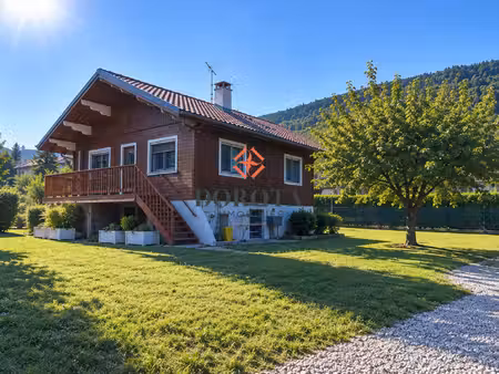 ensemble de 2 chalets avec jardin