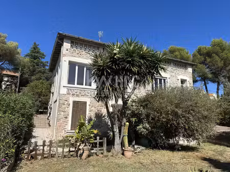 maison bourgeoise a renover tres beau quartier