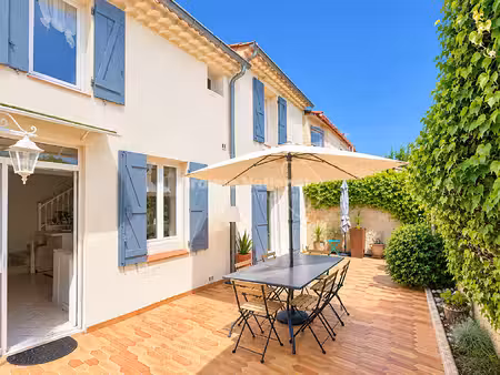 le rove - maison entre collines et calanques