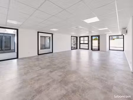 bureaux 69 m² cestas