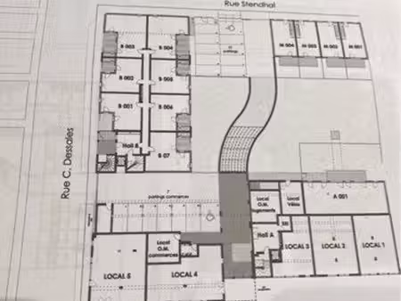 loue local commercial 100 m2