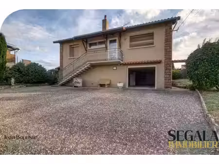 carmaux — maison de 117 m² avec grand jardin  trois chambres et deux garages