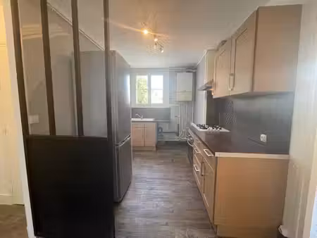 appartement t3 avec parking boulevard clémenceau