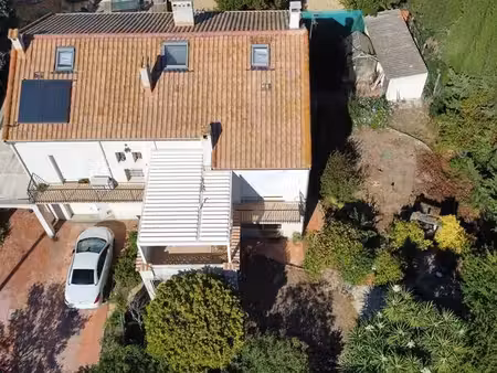 grande maison familiale avec garage et terrain piscinable
