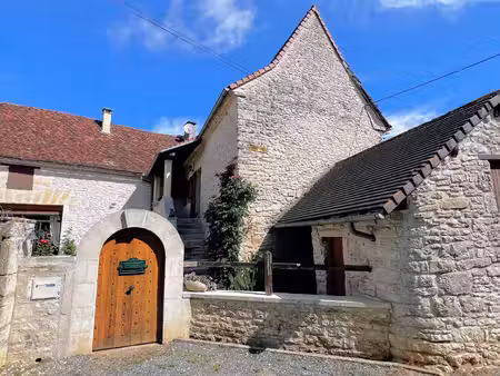maison en pierre pleine de caractère