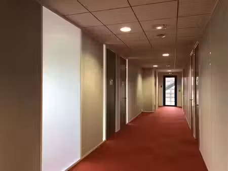 location bureau st priest 1 006 m²