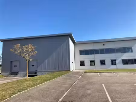 location bureau st priest 4 380 m²