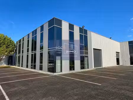 location local d’activités gradignan 33170 942m²