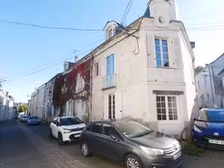 vente immeuble à chalonnes-sur-loire (49290) : à vendre / 136m² chalonnes-sur-loire