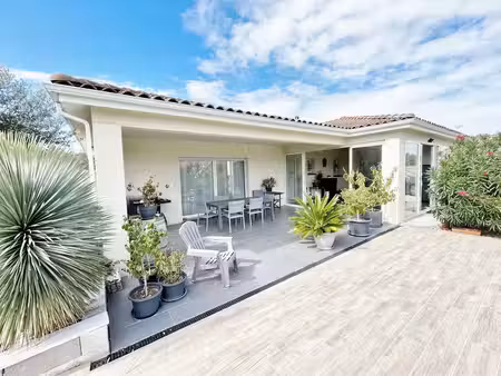 vente maison 5 pièces  158.00m²  aussonne