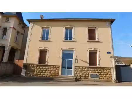 pompey : grand appartement t3 rénové de 90m2 avec jardin col