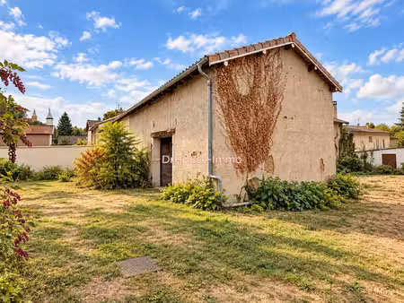 montmerle-sur-saône - à rénover intégralement