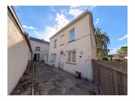 maison à vendre à route de châtelet 11 couillet (vbe73367)