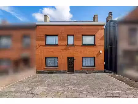 maison à vendre à route de châtelet 7 couillet (vbe73368)