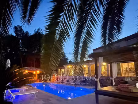 maison de prestige de 260 m2 en vente le rouret  provence-alpes-côte d'azur