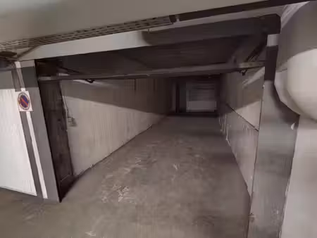 garage + cave antibes parouquine