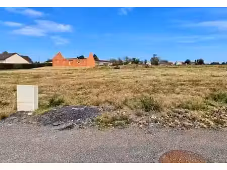 vente terrain 801 m² à trévol (03460)  40 851 €