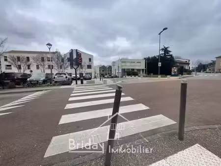 mur commerciaux loues st symphorien d'ozon