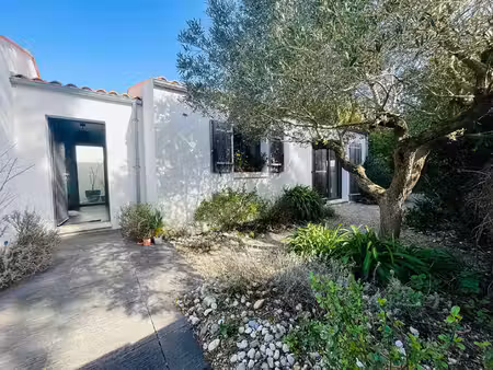 maison contemporaine au coeur du bourg de dolus