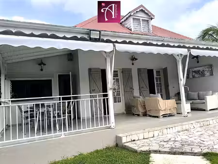 location maison 5 pièces 166m² baie mahault 97122