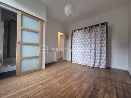 appartement de 38 04 m² à fleury-les-aubrais