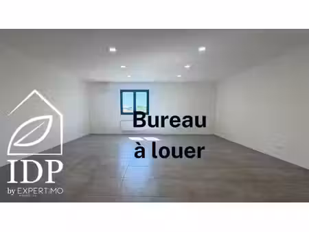 location bureaux mennecy 91540 45m²
