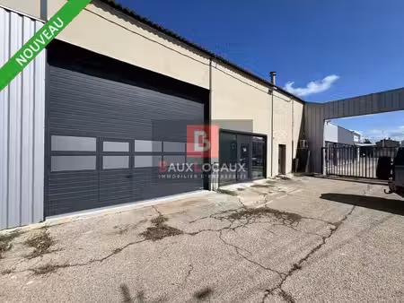 location entrepôt arles 13200 210m² à 401m²