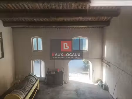 location entrepôt salon de provence 13300 130m²