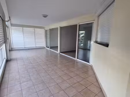 appartement t4 a dugazon - les abymes