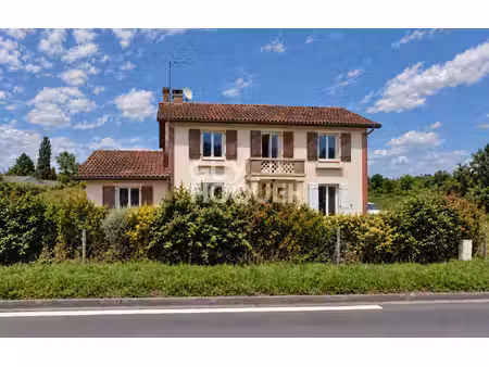 maison maurrin de 160 m2  5 chambres et garage