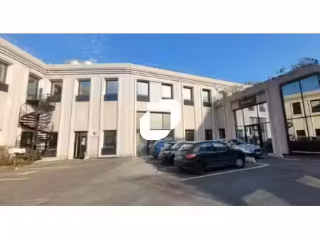 location bureaux saint denis 93210 735m² à 1635m²