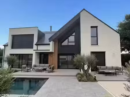 vente locaux professionnels 0 pièces 180 m² à pierres (28130)  592 900 €