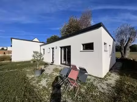 vente maison à locqueltas (56390) : à vendre / 75m² locqueltas