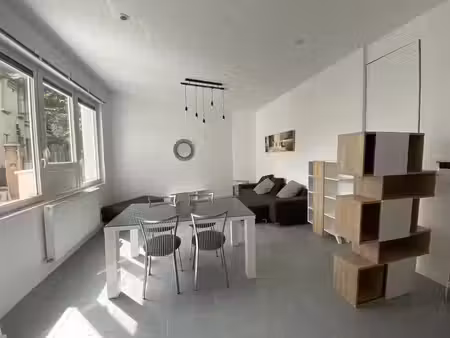 location appartement 2 pièces 45 m² à lyon 8 (69008)