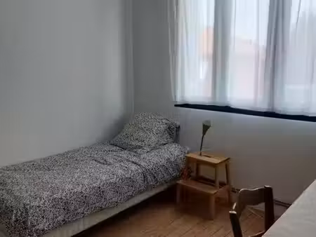 location appartement 1 pièce 12 m² à nantes (44000)