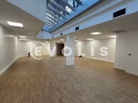location bureaux levallois perret 92300 156m²